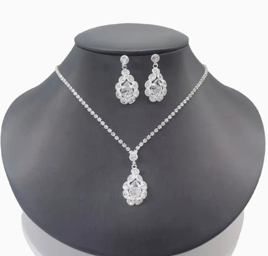 Fashion Jewelry- Simple Rhinestone Zircon Necklace and earring set
